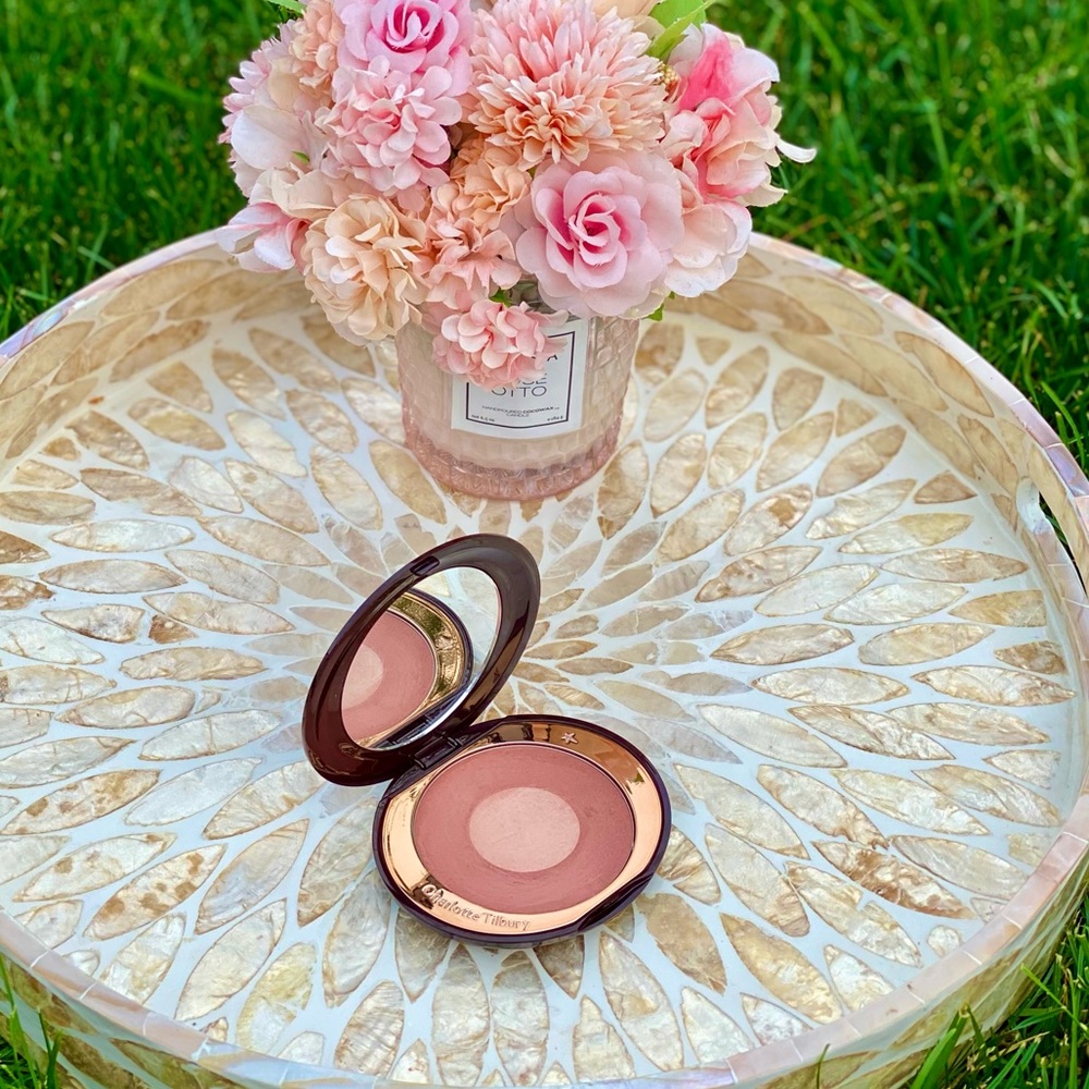 PILLOW TALK - Gently Used CHEEK to CHIC swish & pop blusher.